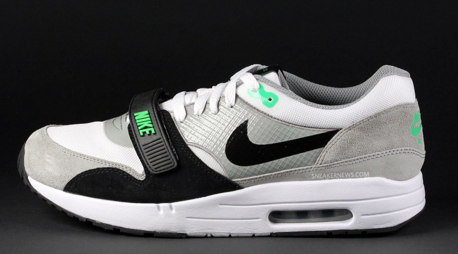 22 Nike Air Trainer Maxim 12
