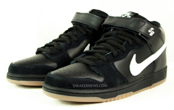 Nike SB Dunk Mid - Black - White - Gum - New Images