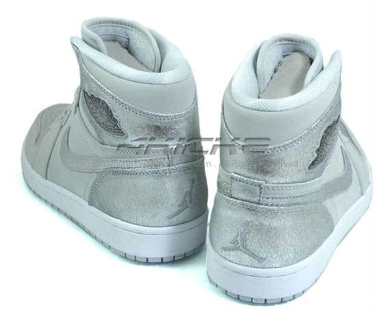 air-jordan-1-silver-anniversary-4