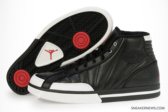 air-jordan-phly-black-white-XII-inspired-02