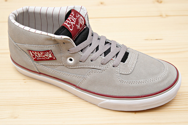 vans-grey-suede-half-cab-1