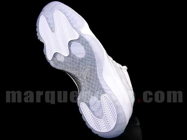 air-jordan-xi-11-silver-anniversary-01