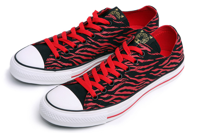 converse-chuck-taylor-year-tiger-001