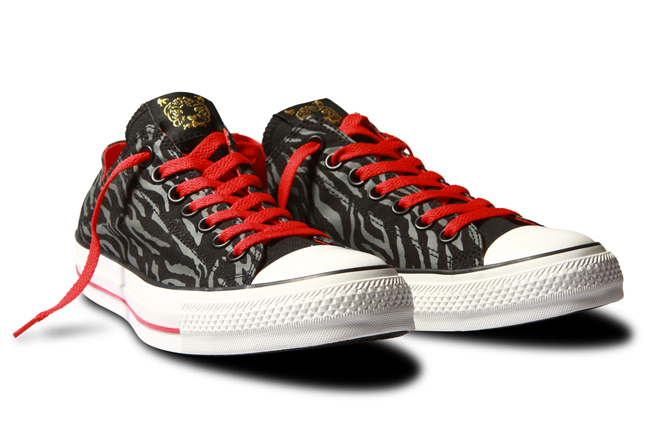 converse-chuck-taylor-year-tiger-04