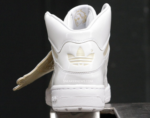 adidas-jeremy-scott-wings-white-gold-07