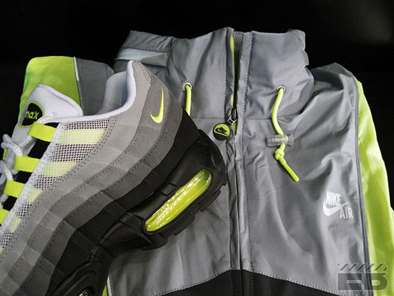 Nike Air Max 95 Neon + Matching Windbreaker - Available