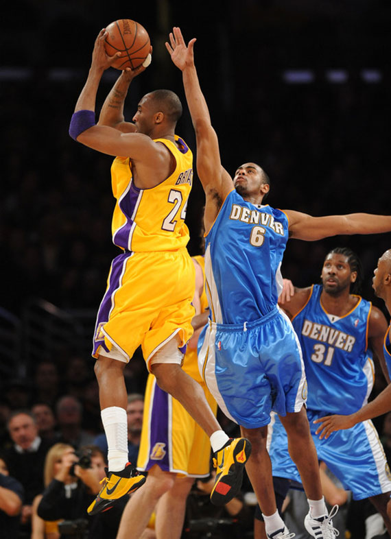 e2b3cd416a11de74a6f55e866347914b-getty-90043509ng029_nugts_lakers