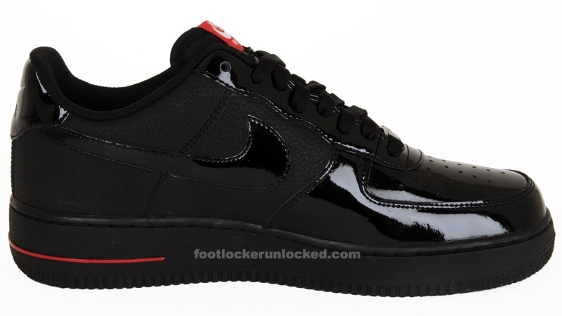 Air Force 1  07 Blackblackvarsity Red  1 