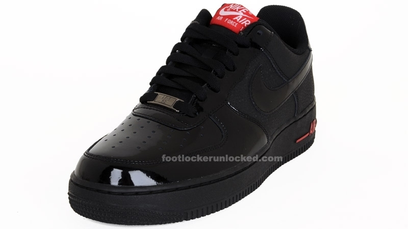 Air Force 1  07 Blackblackvarsity Red  4 