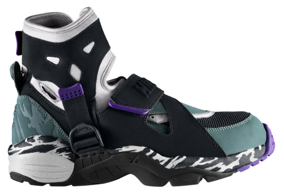 Nike Air Carnivore Zen Grey Oxidized Green 1