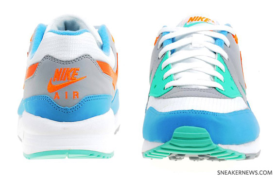 Nike Air Max Light White Sky Blue Cool Mint Orange 3