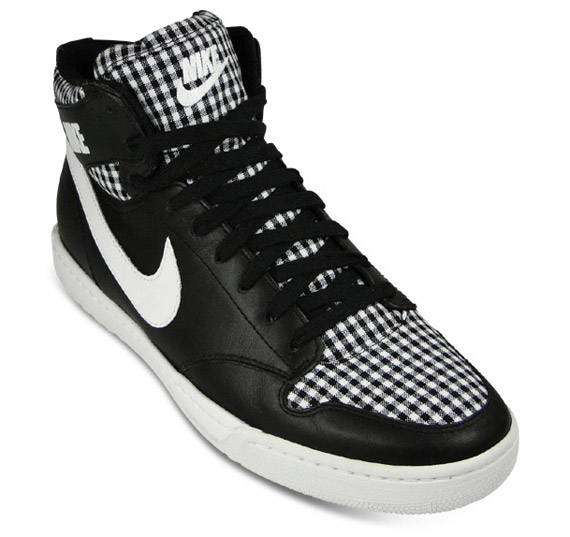 Nike Air Royalty High Black White Checkered 2