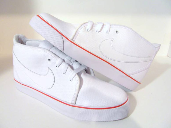 Nike Toki Nd Perf Pack White Spice 1