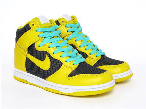 Nike Wmns Dunk High Yellow Black Green 01