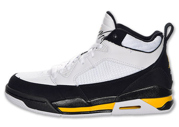 Air Jordan Flight 9 White Black Varsity Maize 2