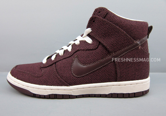 Holiday 2010 Nike X Maharam Wmns Skinny Dunk High