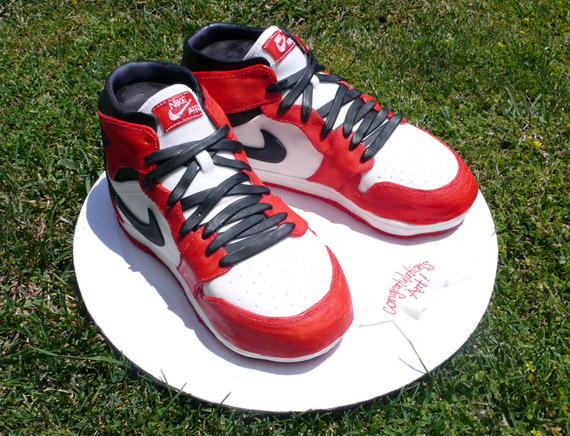 Air Jordan 1 Cake 2