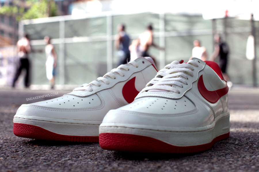 Classics Revisited Nike Air Force 1 00