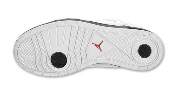 Jordan Classic Low White Black Red 03