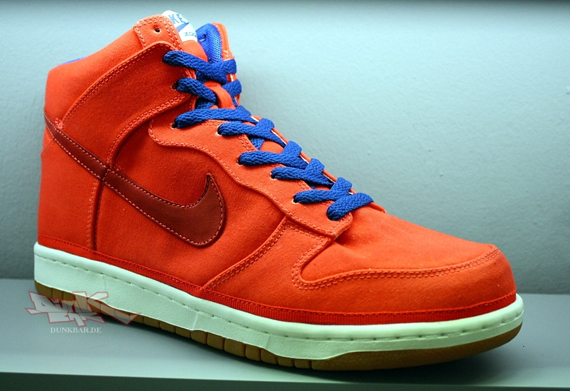 Nike Dunk High Canvas Orange Blue Gum 02