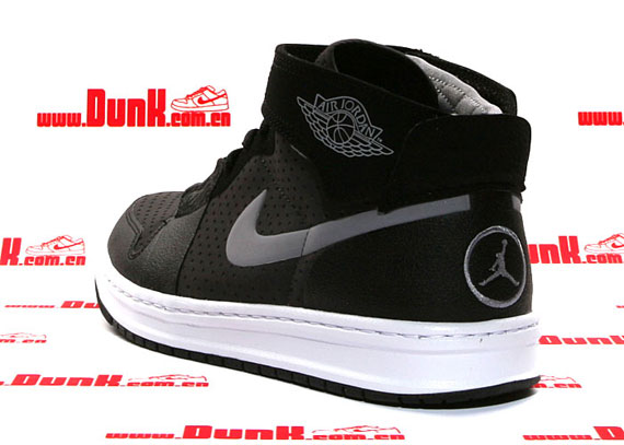 Air Jordan Alpha 1 Outdoor Black Stealth 08