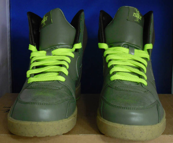 Nike Rt1 Olive Brown Volt Sample 3