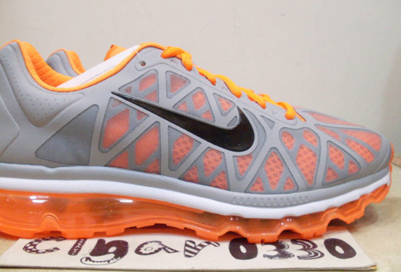 Nike Air Max 2011 Wolf Grey Total Orange 1