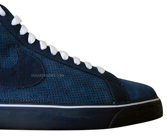 Nike Sb Blazer Premium Obsidian Perf 3