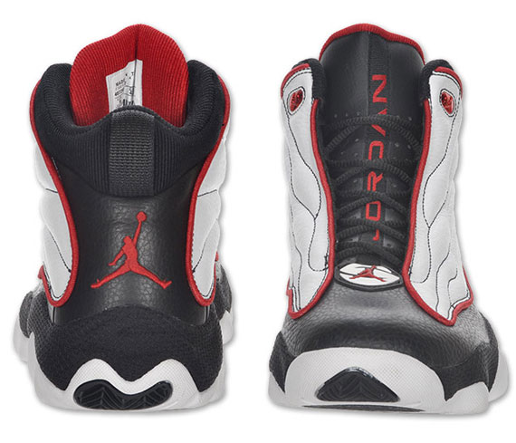 Jumpman Pro Strong Bulls 06