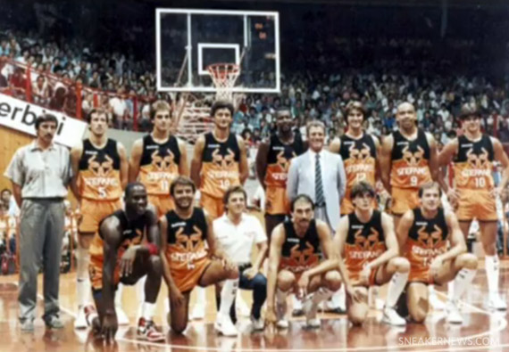 Michael Jordan Shatters the Backboard – Italy 1986