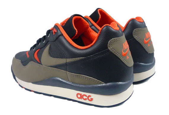 Nike ACG Air Wildwood LE -  Black - Olive - Orange | October 2010