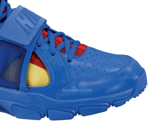 Nike Zoom Huarache Tr Mid Superman New Img 03