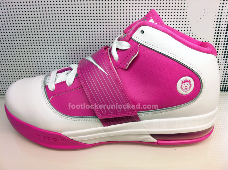 Nike Zoom Lebron Solider Iv Kay Yow 1