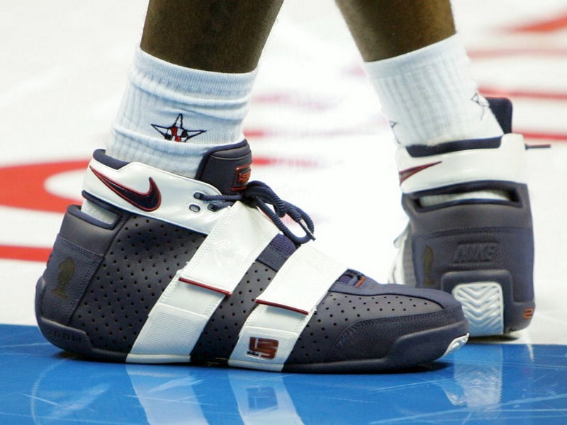 Usabasketball Lebrons 2055 Horsemen 01