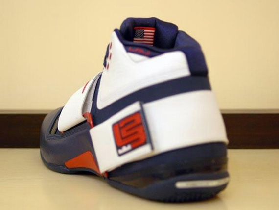 Usabasketball Lebrons Zs1 Grpe 01