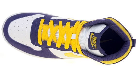 Big Nike High Lakers Claw 01