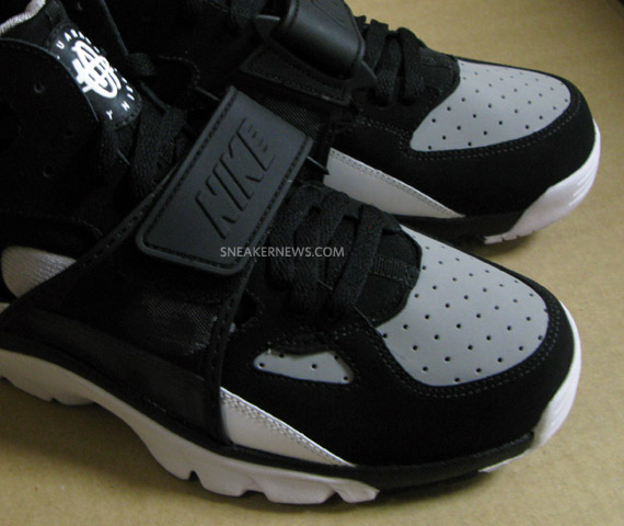 Nike Air Trainer Huarache Spring 2011 Preview 7