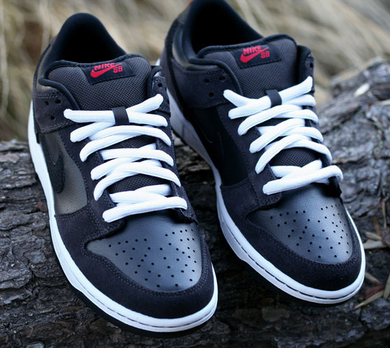 Nike Sb Dunk Drk Crc Blk Pri 03