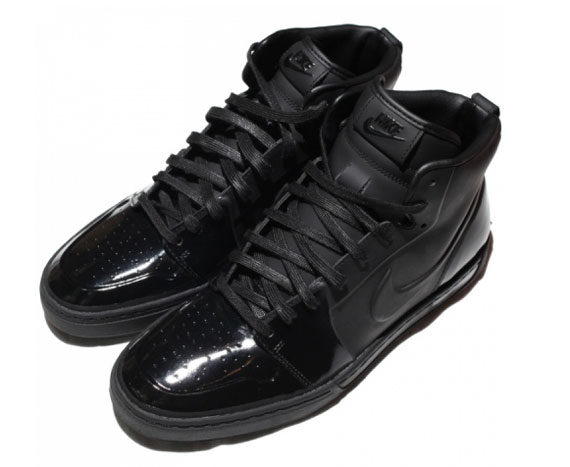 Nike Air Royal Mid Patent Leather Molded Black 01