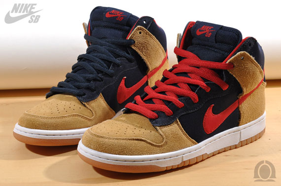 Nike Sb Dunk High Reverse Papa Bear 01