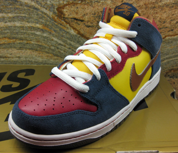 Nike Sb Dunk Mid Multicolor Unreleased Sample 03