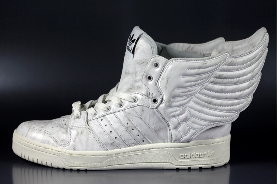 19 Jeremy Scott Adidas Obyo Js Wings 2.0