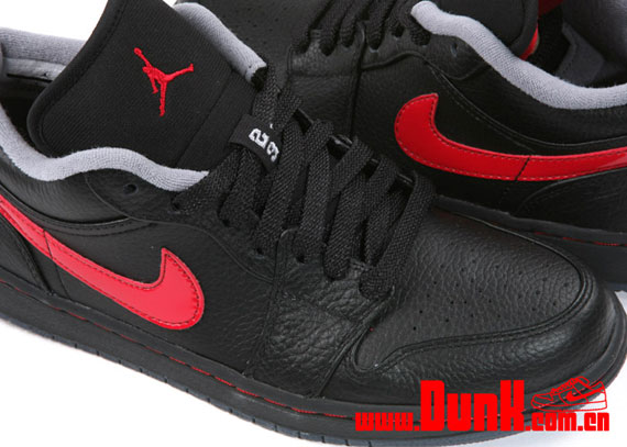 Air Jordan 1 Phat Low Black Varsity Red Stealth Dunk 02