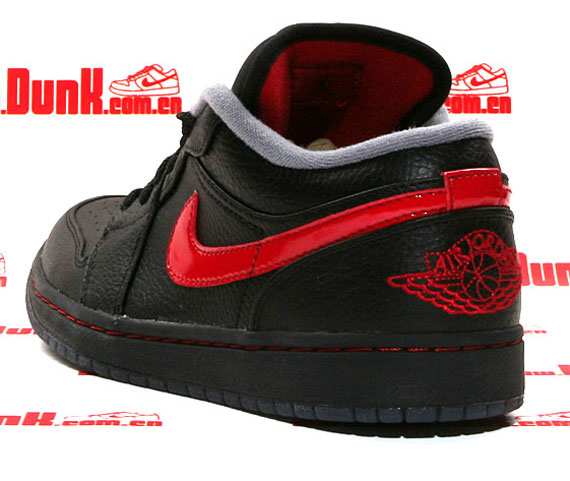 Air Jordan 1 Phat Low Black Varsity Red Stealth Dunk 06