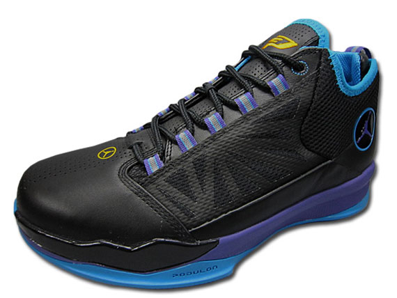 Jordan Cp3 Iv Black Varsity Purple Orion Blue Sunstone 03