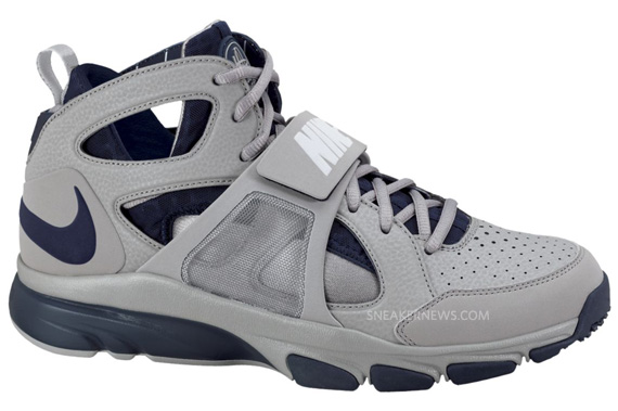 Nike Zoom Huarache Tr Mid Medium Grey Obsidian Metallic Silver 02