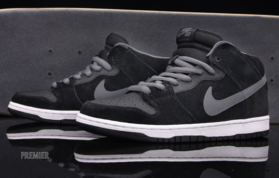 Nike SB Dunk Mid - Black - Light Graphite - Griptape