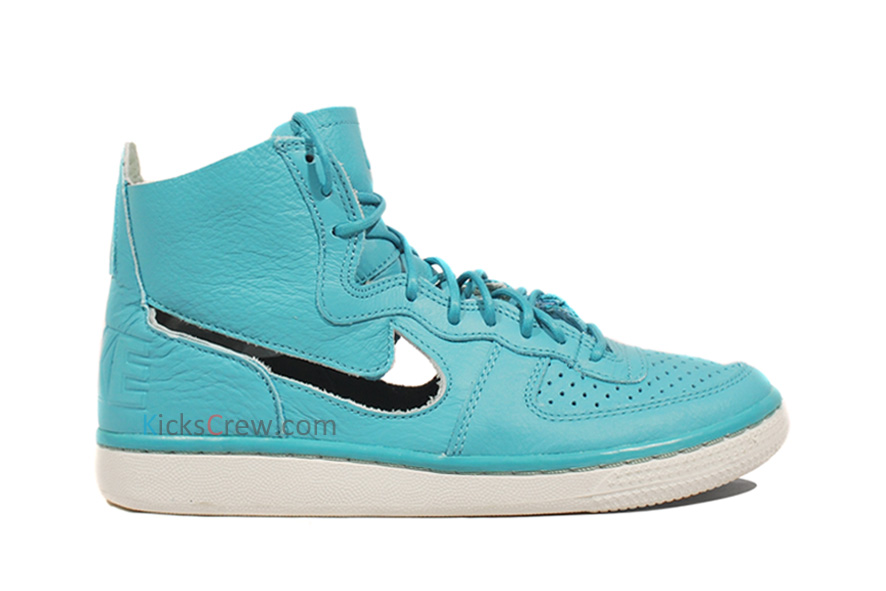 Nike Wmns Terminator High Perf Premium Mineral Blue Dusty Sage 1