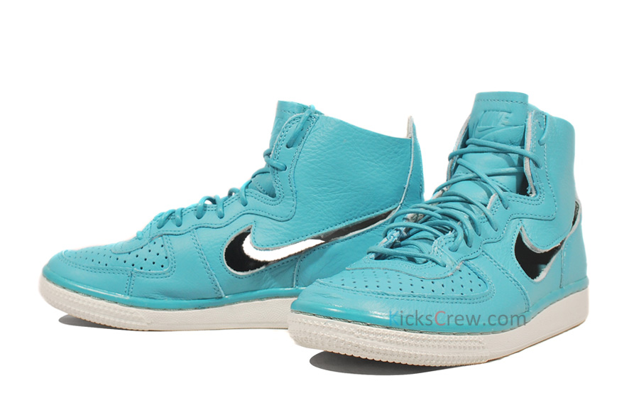 Nike Wmns Terminator High Perf Premium Mineral Blue Dusty Sage 2