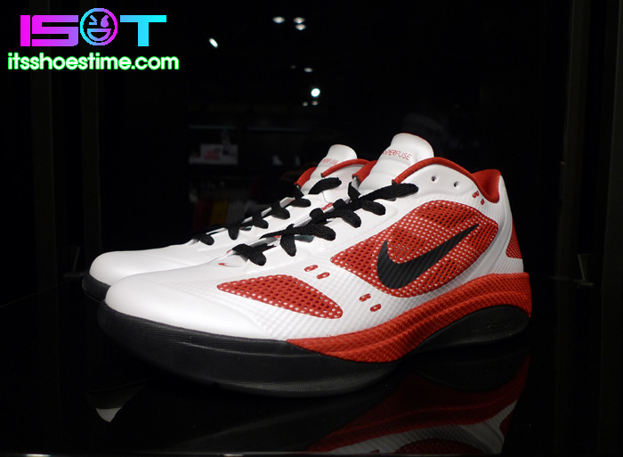 Nike Zoom Hyperfuse 2011 Low White Black Sport Red 1